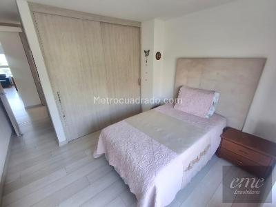 Apartamento en venta en Loma Del Escobero, Envigado · foto 12 de 18