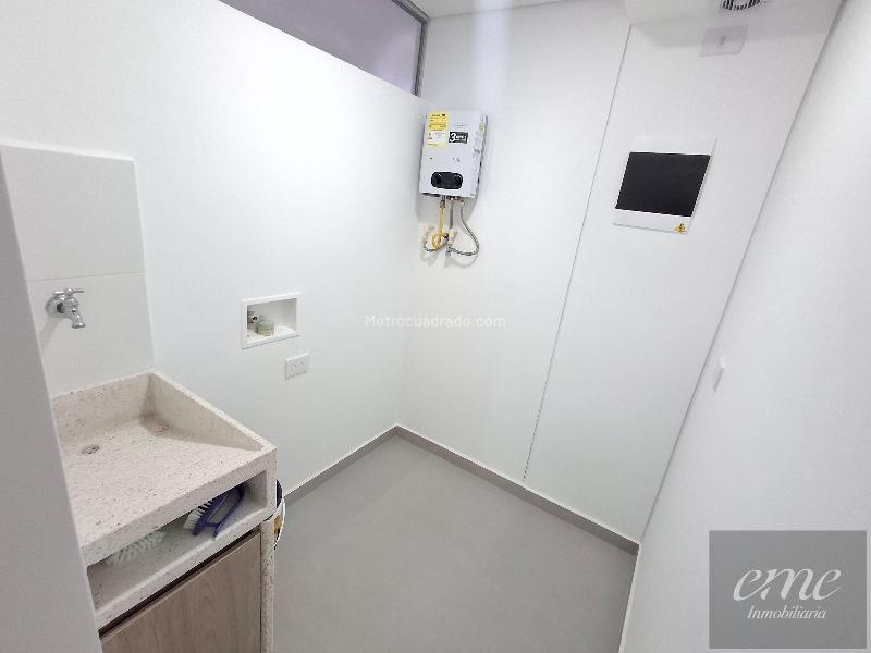 New 3BR Apartment for Rent in La Colina with Private Covered Parking - 3