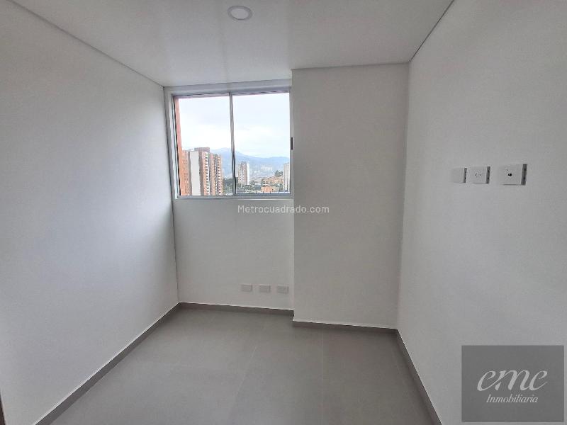 New 3BR Apartment for Rent in La Colina with Private Covered Parking - 8