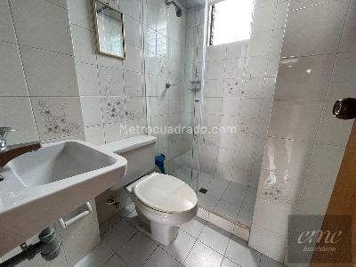 Apartamento de 4 alcobas en arriendo en Calasanz Parte Baja, Medellín, 215 m² · foto 6 de 20