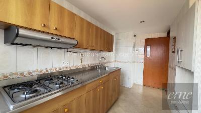 Apartamento de 2 alcobas en arriendo en Loma De Los Balsos, Medellín, 72 m² · foto 2 de 20