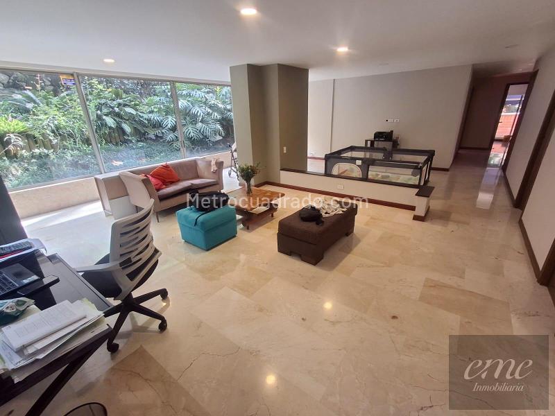 4BR Apartment in Provenza (200 m²)