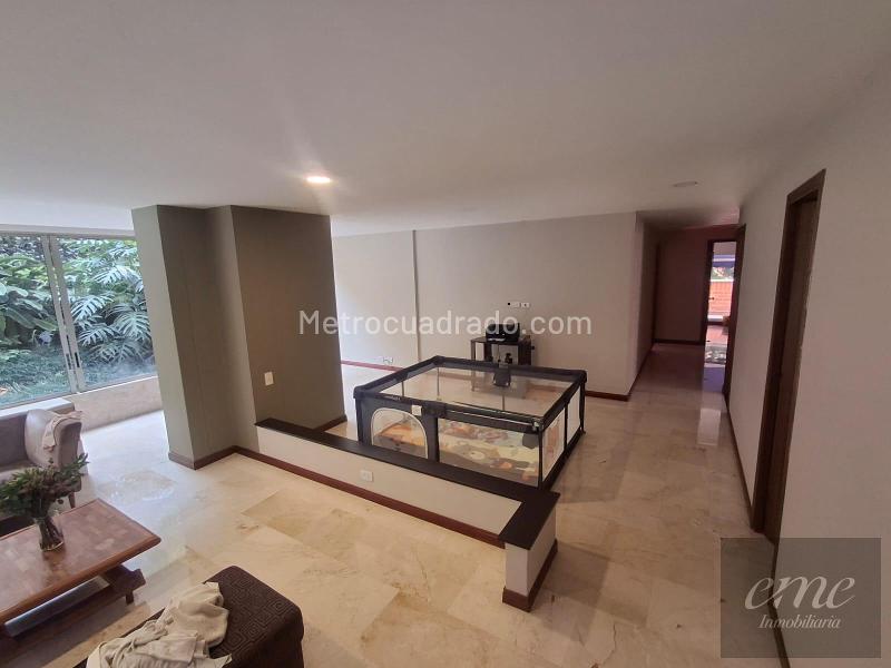 4BR Apartment in Provenza (200 m²) - 2
