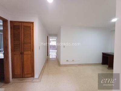 Apartamento de 3 alcobas en venta en Laureles Estadio, Medellín, 170 m² · foto 13 de 20
