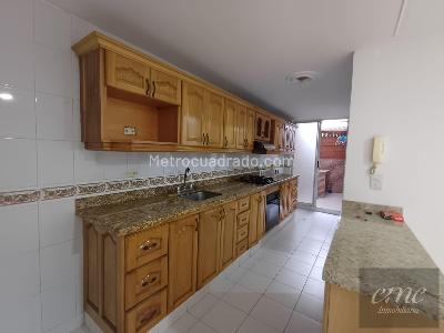 Apartamento de 3 alcobas en venta en Laureles Estadio, Medellín, 170 m² · foto 14 de 20