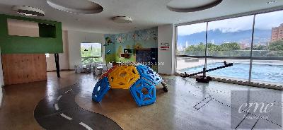 Apartamento de 3 alcobas en venta en Laureles Estadio, Medellín, 110 m² · foto 3 de 20