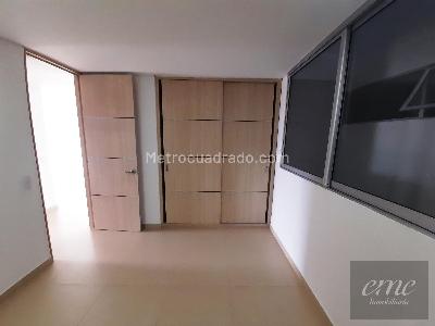 Apartamento de 3 alcobas en venta en Parque De Bello, Bello, 78 m² · foto 3 de 16