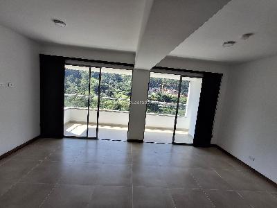Apartamento de 2 alcobas en venta en Tres Esquinas, Sabaneta, 83 m² · foto 3 de 15