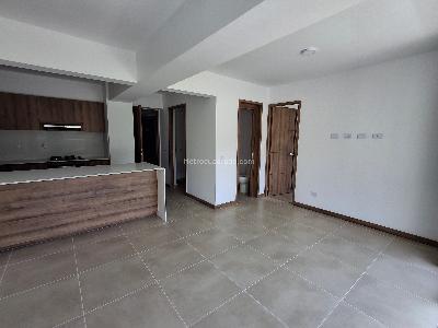 Apartamento de 2 alcobas en venta en Tres Esquinas, Sabaneta, 83 m² · foto 4 de 15