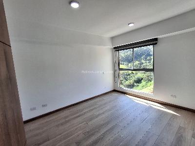 Apartamento de 2 alcobas en venta en Tres Esquinas, Sabaneta, 83 m² · foto 7 de 15