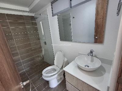 Apartamento de 2 alcobas en venta en Tres Esquinas, Sabaneta, 83 m² · foto 9 de 15