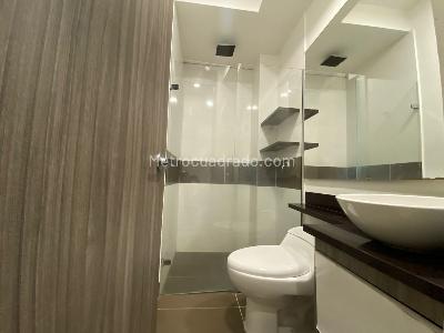 Apartamento en venta en Asturias, Itagüí · foto 7 de 19