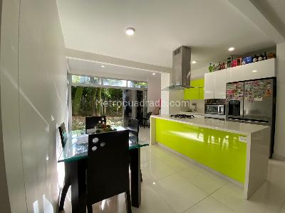 Apartamento en venta en Asturias, Itagüí · foto 17 de 19