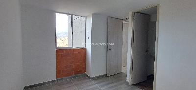 Apartamento de 3 alcobas en venta en El Trapiche, Bello, 53 m² · foto 8 de 14