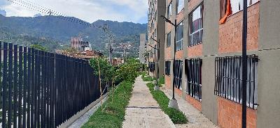 Apartamento de 3 alcobas en venta en El Trapiche, Bello, 53 m² · foto 14 de 14