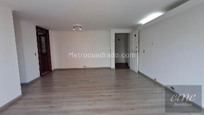 Apartamento de 3 alcobas en venta en Loma De Los Balsos, Medellín, 90 m² · foto 13 de 15