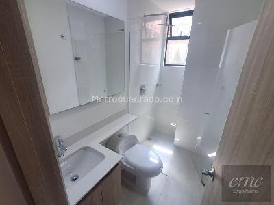 Apartamento en arriendo en Camino Verde, Envigado · foto 18 de 20