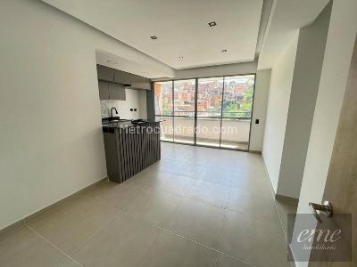 Apartamento de 3 alcobas en arriendo en Parque Del Familia, Itagüí, 70 m² · foto 2 de 15