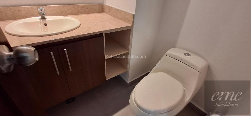 Apartamento en Arriendo, Loma Del Escobero, Envigado - Więcej