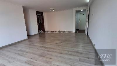 Apartamento de 3 alcobas en arriendo en Loma De Los Balsos, Medellín, 90 m² · foto 3 de 15