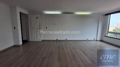 Apartamento de 3 alcobas en arriendo en Loma De Los Balsos, Medellín, 90 m² · foto 7 de 15