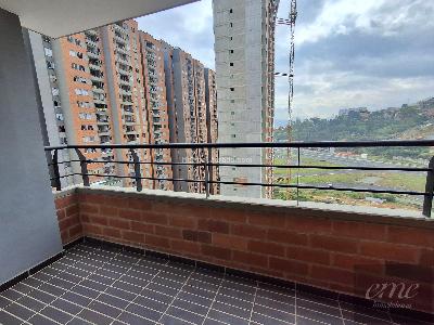 Apartamento de 3 alcobas en venta en Calle Vieja, Bello, 68 m² · foto 19 de 20