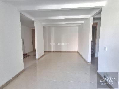 Apartamento de 3 alcobas en venta en Calle Vieja, Bello, 72 m² · foto 3 de 20