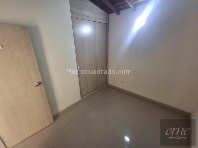 Apartamento en venta en Campo Valdes, Medellín · foto 8 de 19
