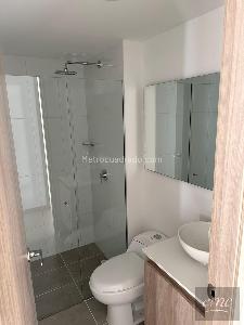 Apartamento de 3 alcobas en arriendo en Sabaneta, Sabaneta, 80 m² · foto 2 de 12