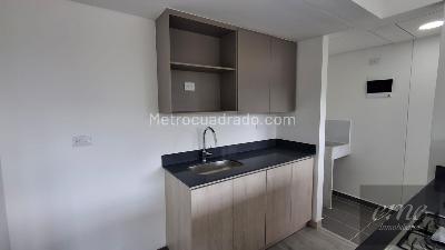 Apartamento de 2 alcobas en arriendo en Las Palmas, Medellín, 71 m² · foto 4 de 15