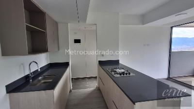 Apartamento de 2 alcobas en arriendo en Las Palmas, Medellín, 71 m² · foto 12 de 15