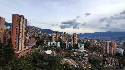 Apartamento de 4 alcobas en venta en Loma De Los Balsos, Medellín, 113 m² · foto 7 de 20