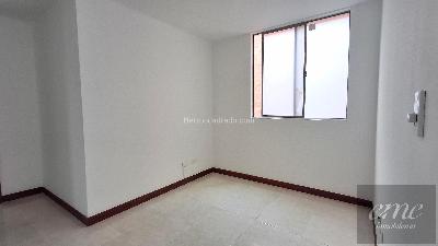 Apartamento de 4 alcobas en venta en Loma De Los Balsos, Medellín, 113 m² · foto 10 de 20