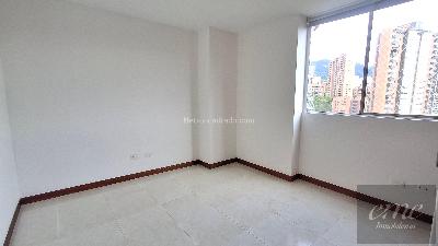 Apartamento de 4 alcobas en venta en Loma De Los Balsos, Medellín, 113 m² · foto 16 de 20