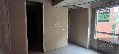 Apartamento de 3 alcobas en venta en Las Villas, Medellín, 86 m² · foto 2 de 13