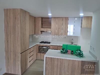 Apartamento de 3 alcobas en arriendo en Camino Verde, Envigado, 87 m² · foto 16 de 19