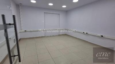 Casa de 4 alcobas en arriendo en Santa Teresita, Medellín, 150 m² · foto 2 de 10