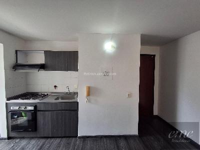 Apartaestudio en arriendo en La Aguacatala, Medellín, 60 m² · foto 2 de 20