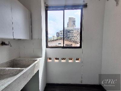 Apartaestudio en arriendo en La Aguacatala, Medellín, 60 m² · foto 3 de 20