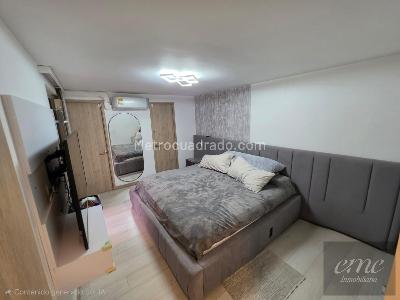 Apartamento de 3 alcobas en venta en Loma De Los Bernal, Medellín, 113 m² · foto 10 de 20