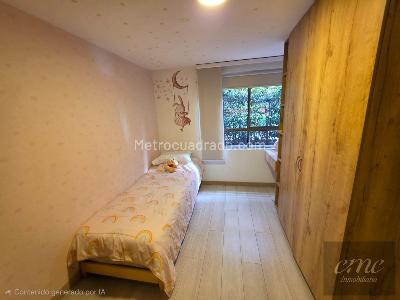 Apartamento de 3 alcobas en venta en Loma De Los Bernal, Medellín, 113 m² · foto 17 de 20