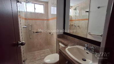 Apartamento de 3 alcobas en arriendo en Laureles, Medellín, 88 m² · foto 12 de 15