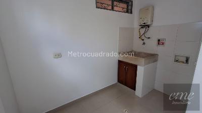Apartamento de 3 alcobas en arriendo en Laureles, Medellín, 88 m² · foto 2 de 15