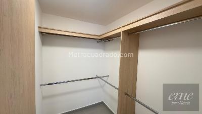 Apartamento de 1 alcoba en arriendo en Loma De Los Balsos, Medellín, 63 m² · foto 16 de 19