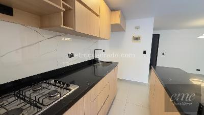 Apartamento de 1 alcoba en arriendo en Loma De Los Balsos, Medellín, 63 m² · foto 8 de 19
