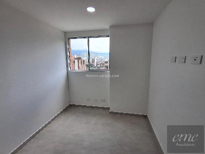 Apartamento de 3 alcobas en venta en La Colina, Medellín, 72 m² · foto 9 de 16