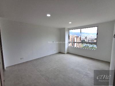 Apartamento de 3 alcobas en venta en La Colina, Medellín, 72 m² · foto 12 de 16