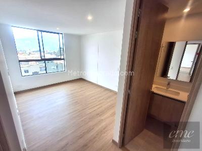 Apartamento de 2 alcobas en venta en Belen La Palma, Medellín, 84 m² · foto 3 de 9