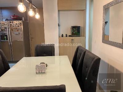 Apartamento de 2 alcobas en arriendo en Loma Del Indio, Medellín, 68 m² · foto 10 de 19