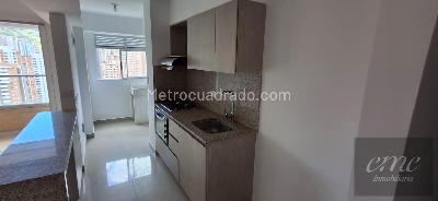 Apartamento de 3 alcobas en venta en Tres Esquinas, Sabaneta, 74 m² · foto 3 de 20